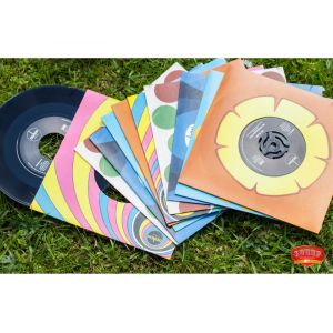 DISQUES VINYLES ANNEES 60 PEACE AND LOVE 3